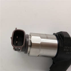 4JH1 5.2DTのディーゼル燃料噴射装置ポンプ元の共通の柵の注入器8-98178247-1